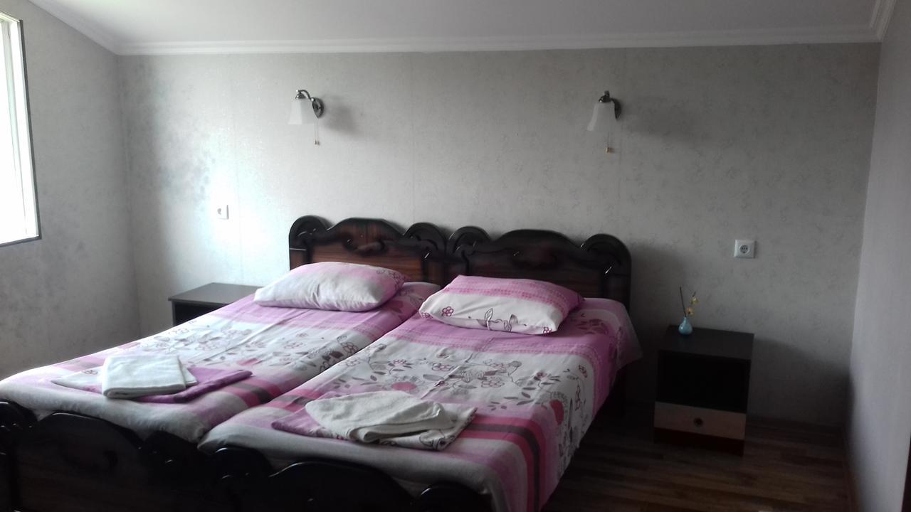 Martvili Newhotel ภายนอก รูปภาพ